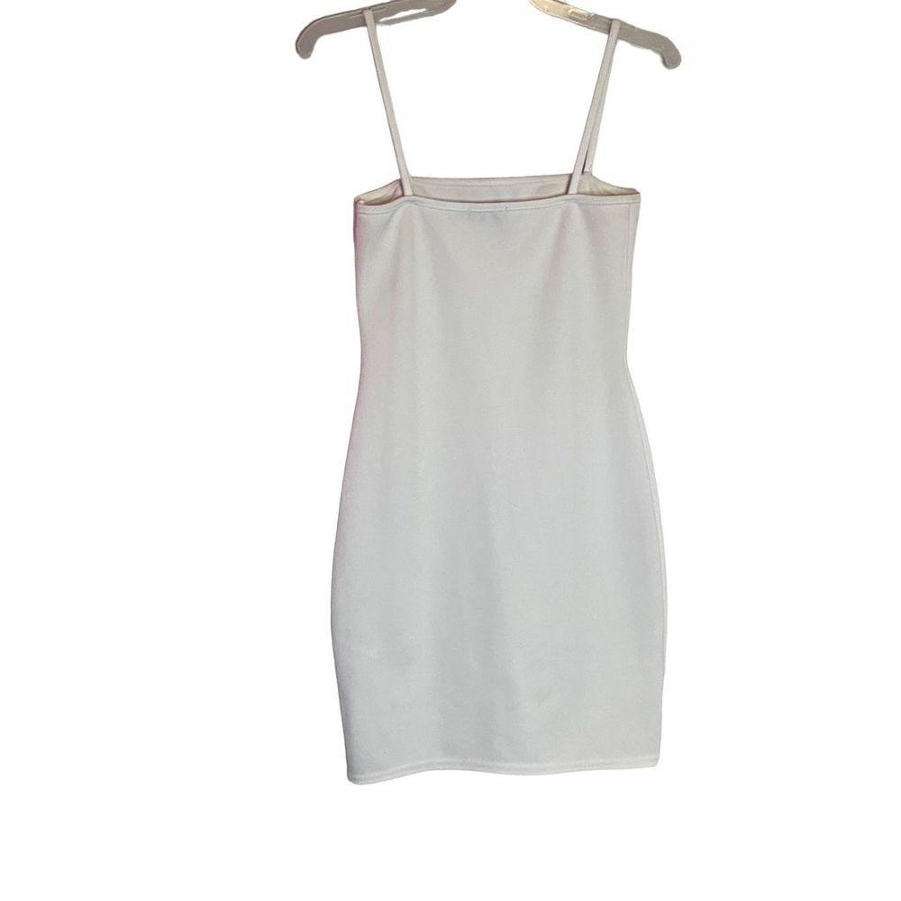 Pretty Little Thing White Bodycon Dress - Picture 9 of 13